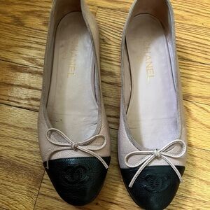 CHANEL creamy pink and Black Classic Flats